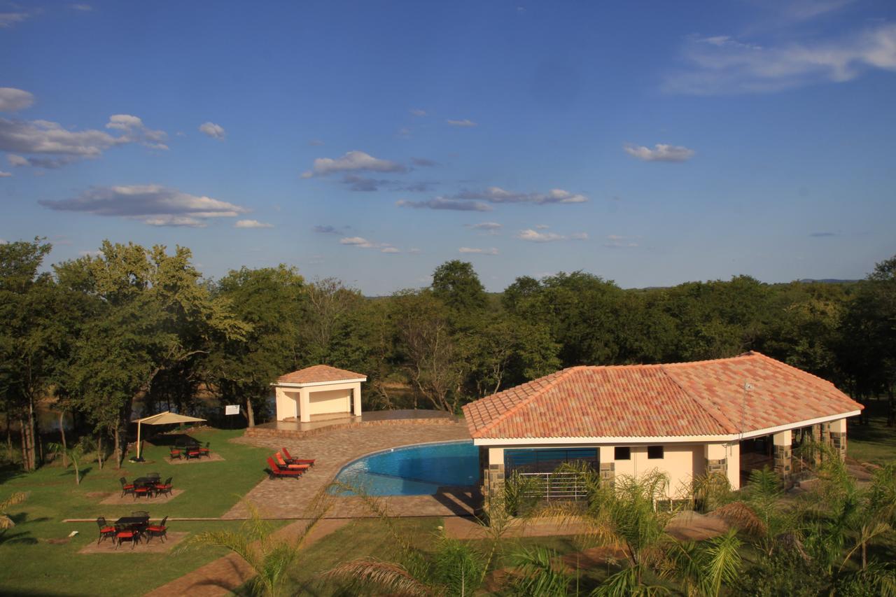 Karibu Leisure Resort Thapane Exterior photo